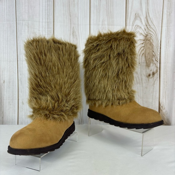 Muk Luks Boots Andrea 4-in-1 Pattern Versatile Faux Fur Sweater Boots Tan Size 9 - Picture 3 of 16